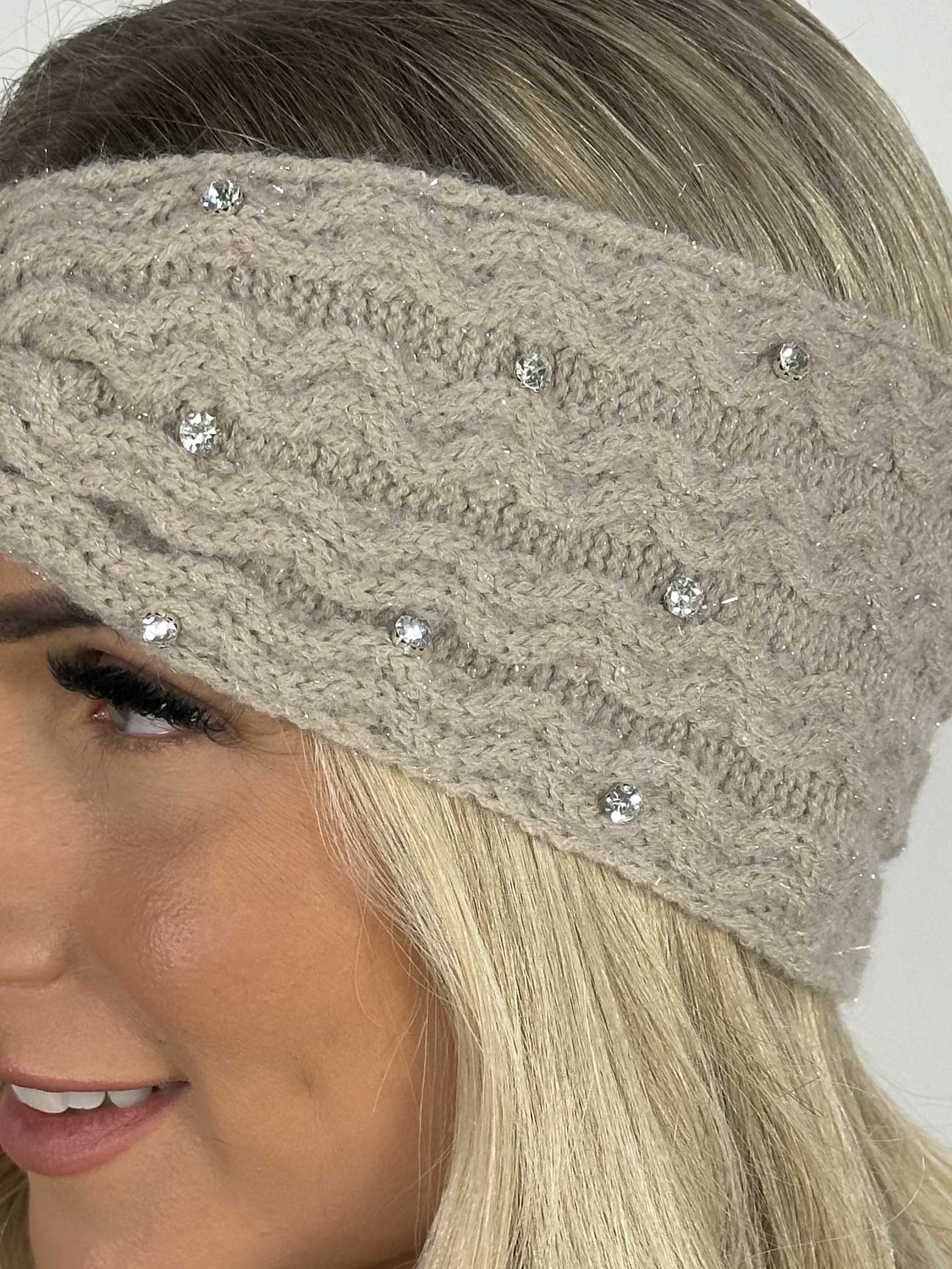 Daisy - Pannband med glittertrådar och fuskpäls